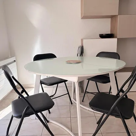 T3 Lumineux 2 Terrasse Et Parking Μονπελιέ