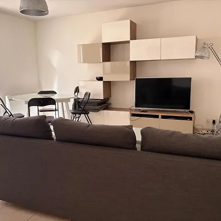 T3 Lumineux 2 Terrasse Et Parking Apartmán